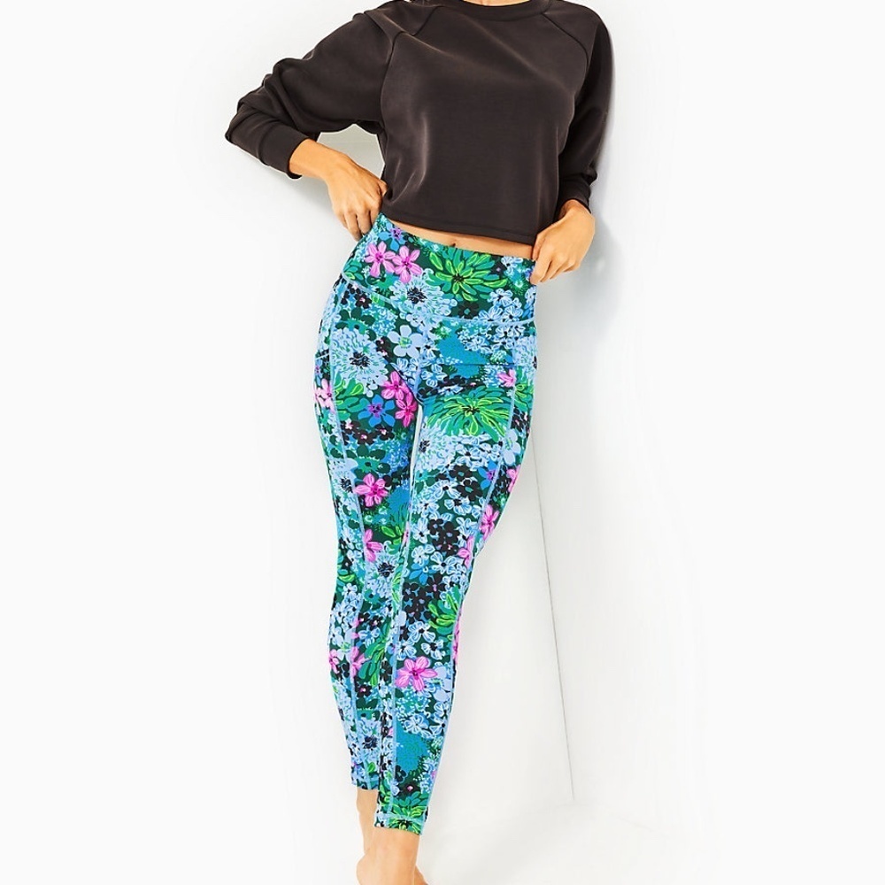 NWOT LILLY PULITZER WEEKENDER HIGH RISE LEGGINGS, MULTI SOIREE ALL DAY